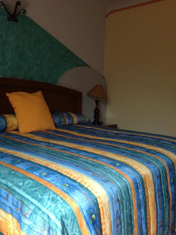 Hotel Plaza Rubio Amatitan Quarto foto