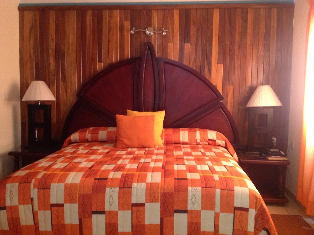 Hotel Plaza Rubio Amatitan Quarto foto
